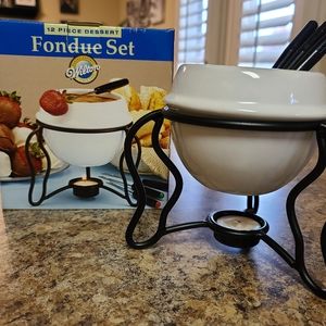 Wilton Fondue set